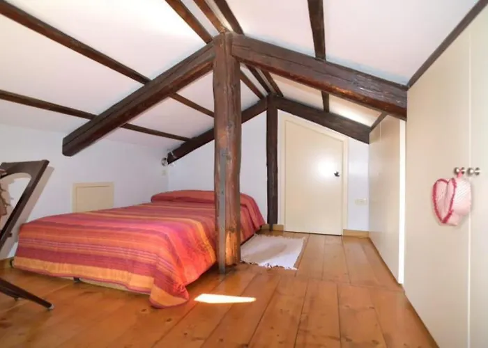 Savorgnan Tricamere Con Terrazza Apartamento Veneza